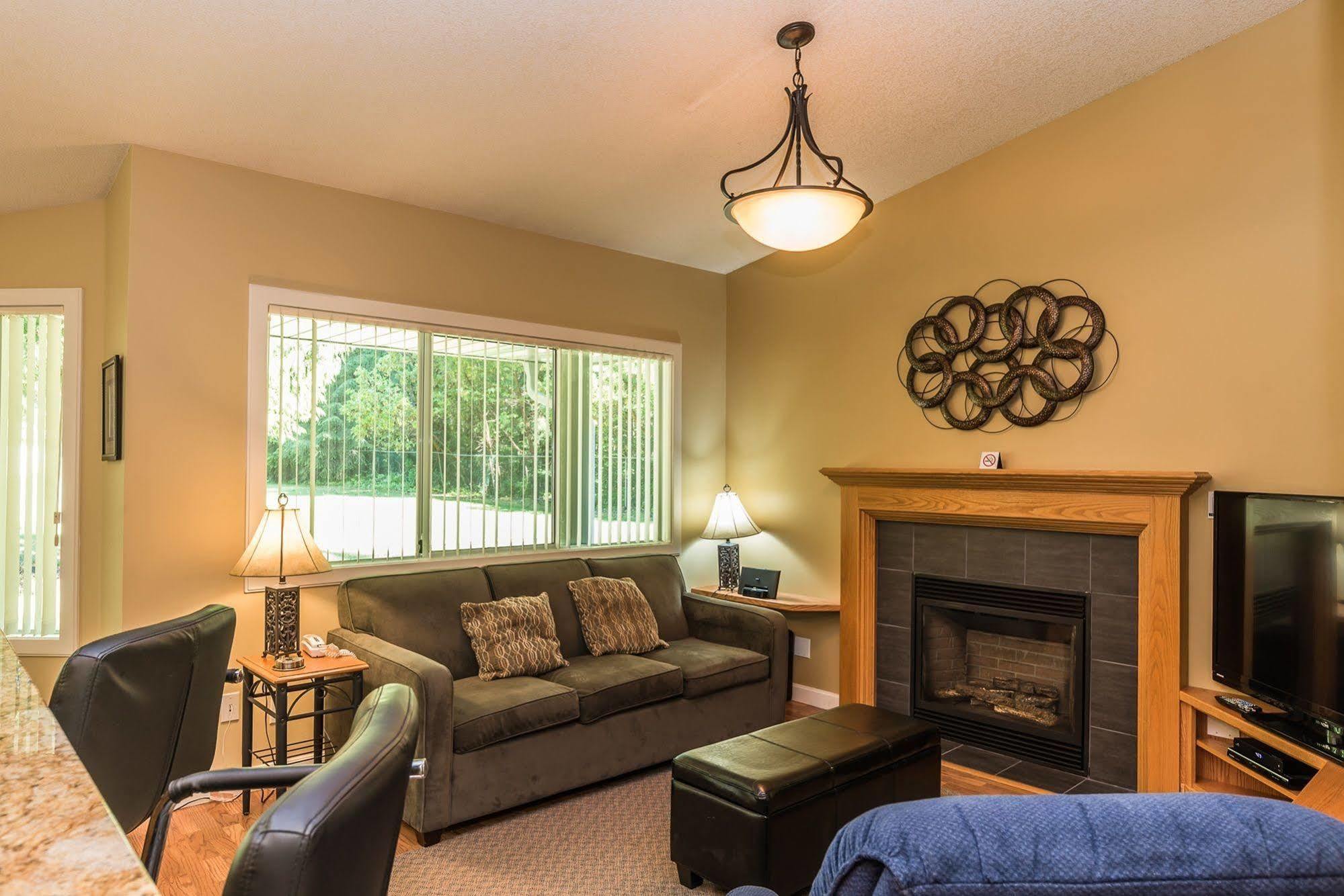 Ocean Trails Resort Parksville Exterior foto